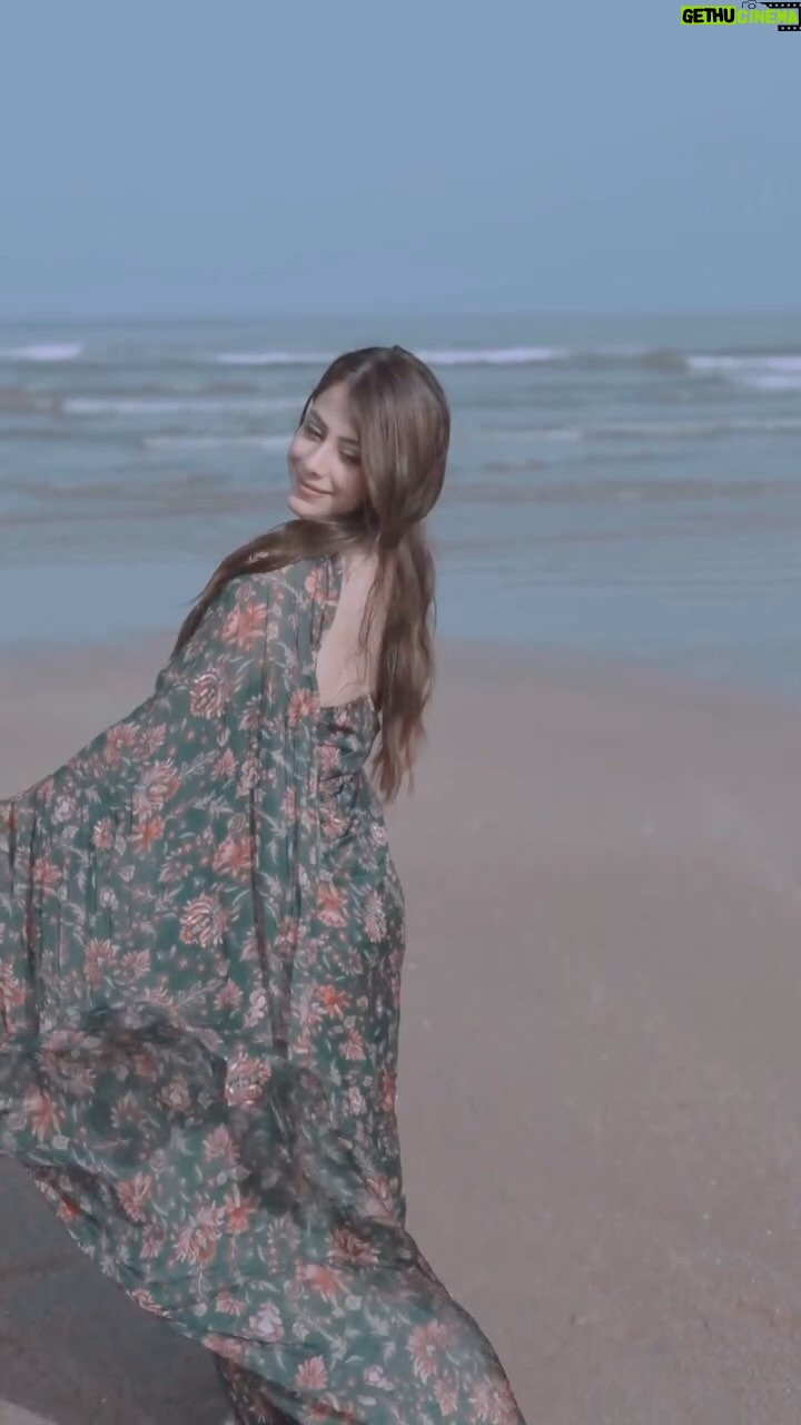 mehak sethi - 2.5K Likes - Letting the waves match my flow.”𓇼🌊⋆🐚
Drapped in @navaaura06 🐚🦋☀
