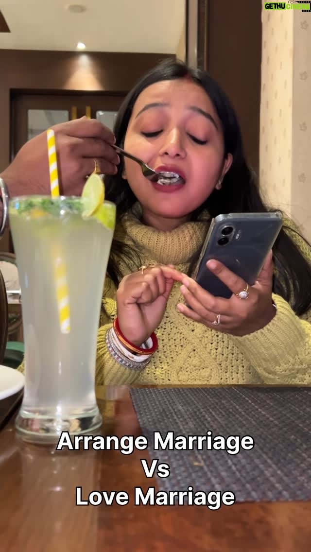 monalisha ghosh - 11.8K Likes - Arrange marriage or Love Marriage 😅

Tag your hubby/Wife ✅

#funny #comedy #viral #trending #newlymarried #couple #love