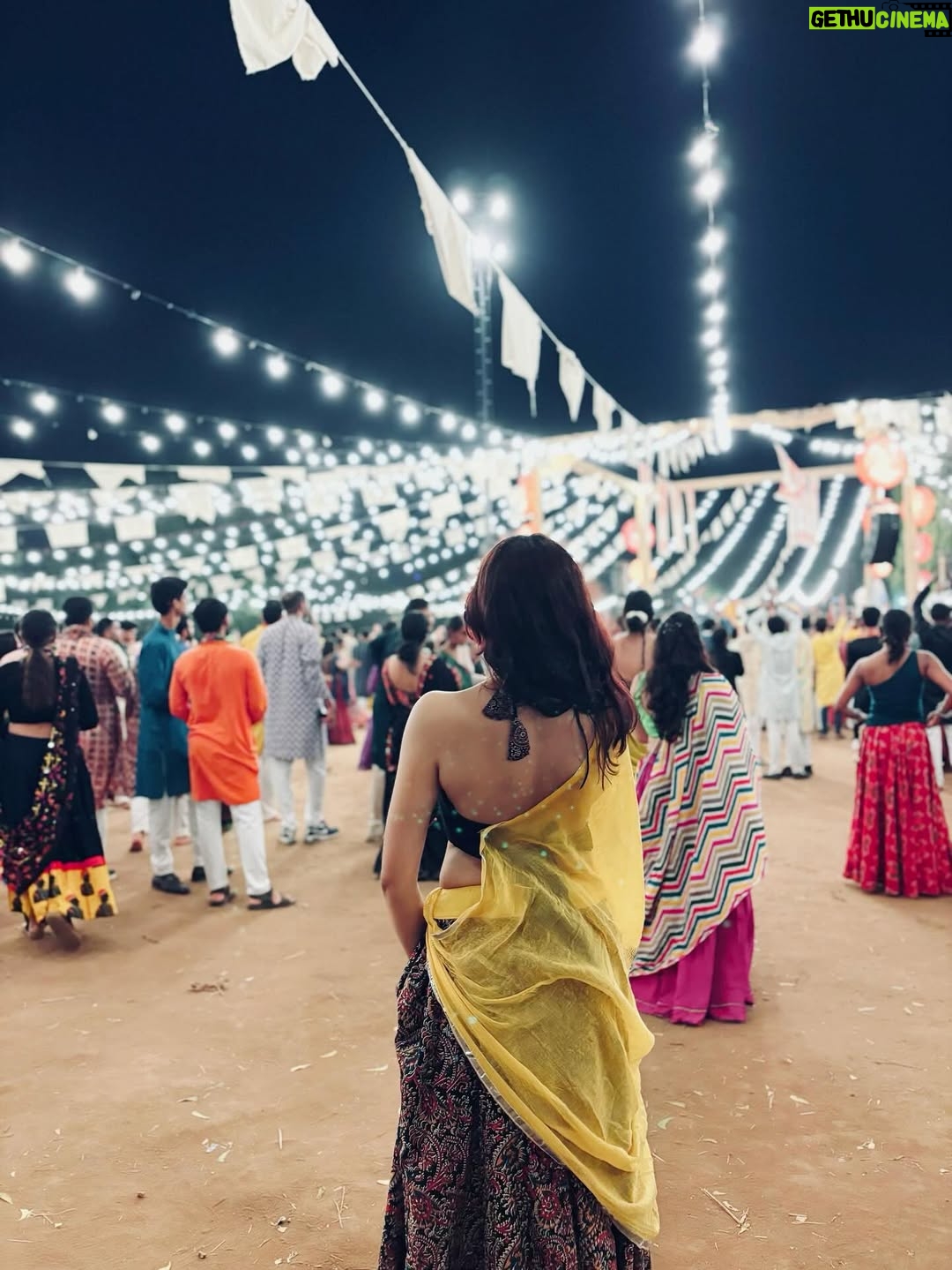 netri nisarg trivedi - 3.1K Likes - Day 3! 
Did garba hopping and over exerted myself…
Stay hydrated ! 
Pc @naamkaengineer_144