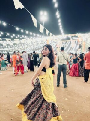 netri nisarg trivedi Instagram - Day 3! 
Did garba hopping and over exerted myself…
Stay hydrated ! 
Pc @naamkaengineer_144