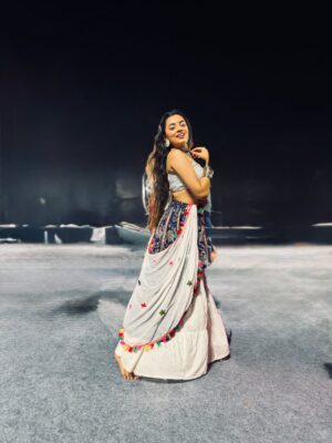 nishtha kesarwani Instagram - I wish last slide me vo bhaiya ki Mundi bacha sakti mai🥲