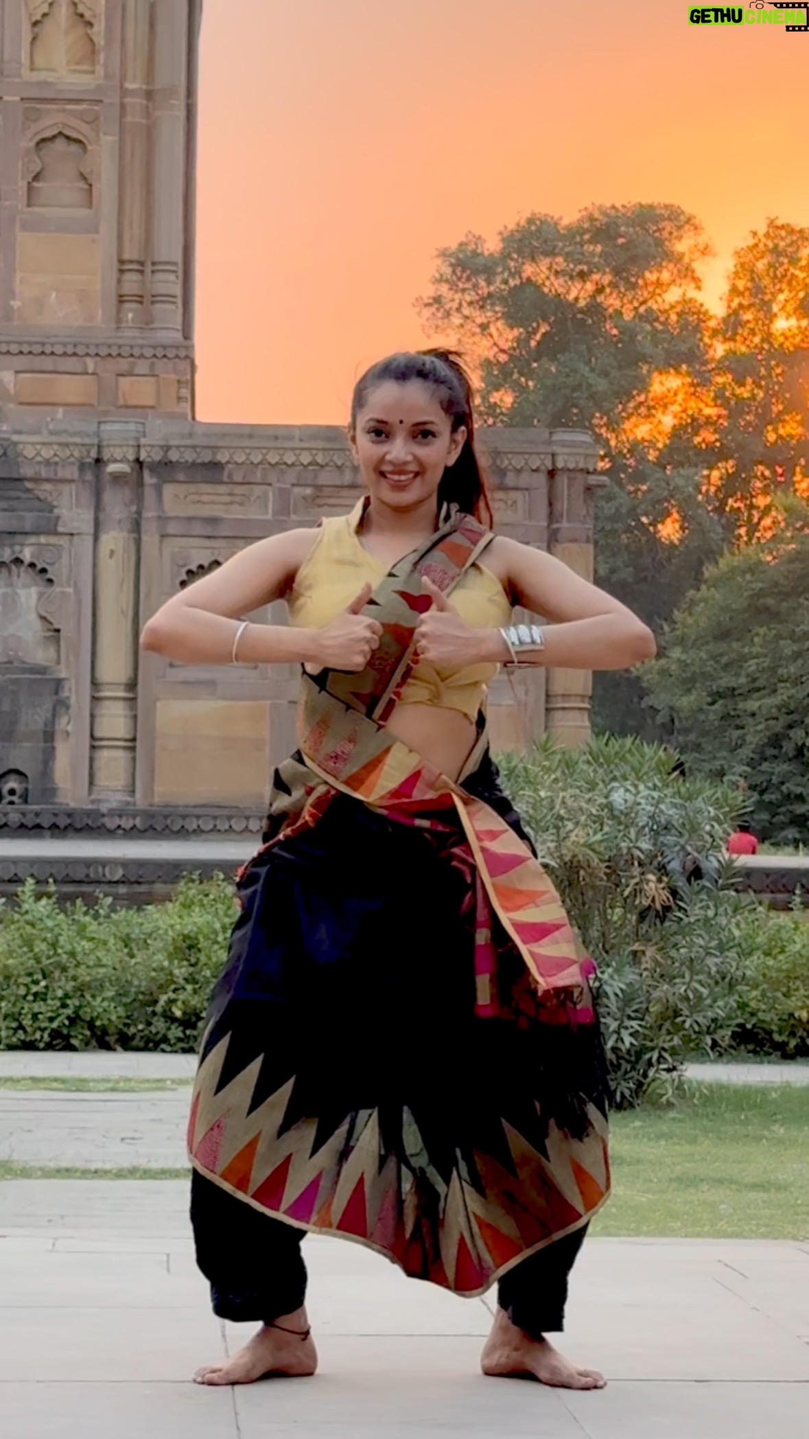 nishtha kesarwani - 2K Likes - Obsessed with this mix♥️
.
.
#nishtha #nishthadancer #dance #dancer #trend #viral #video #reels #reel