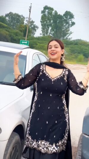 sabrina kaur Instagram - ♥️🧿