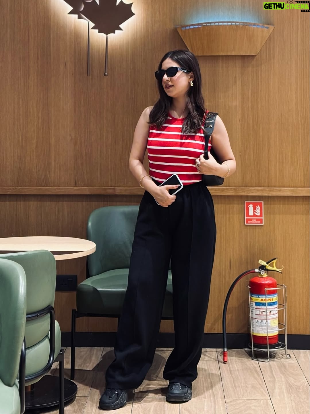 sabrina kaur - 14K Likes - ❤️🖤