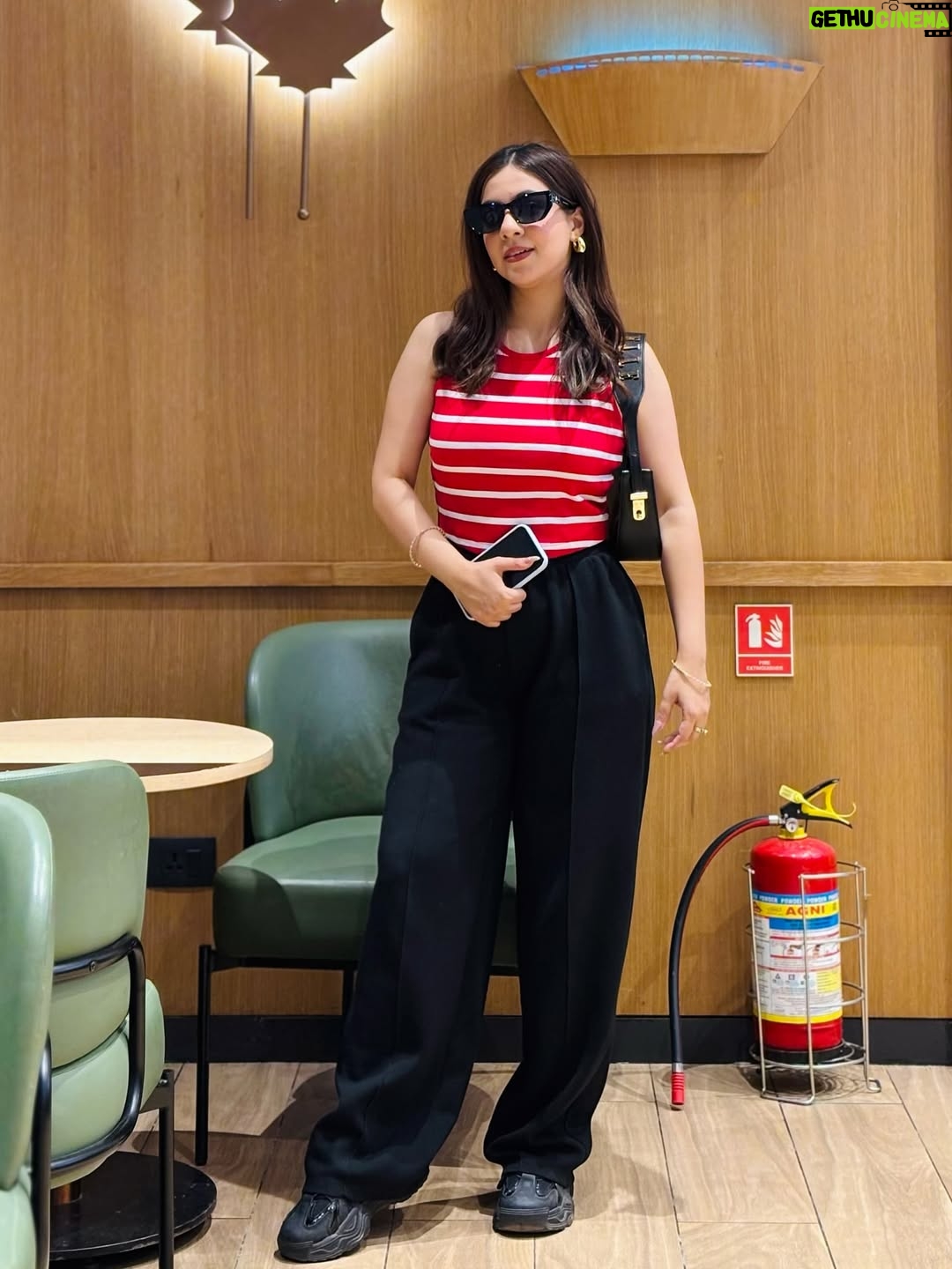 sabrina kaur - 14K Likes - ❤️🖤