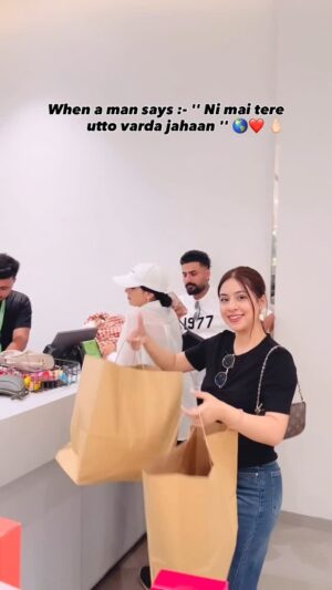 sabrina kaur Instagram - In my shopping era 🛍️🩷