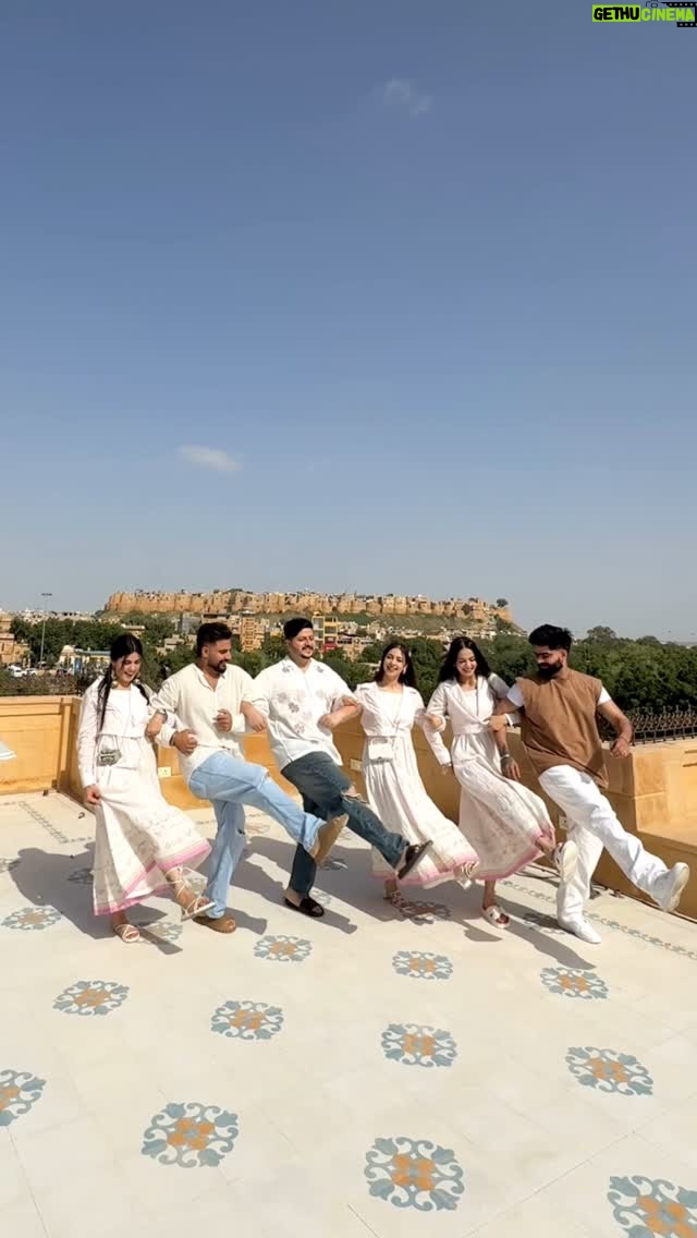 sabrina kaur - 125.2K Likes - 