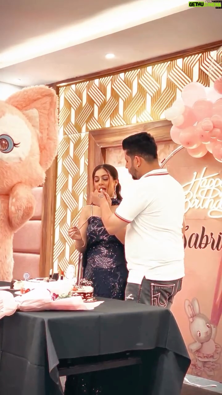 sabrina kaur - 24.4K Likes - It's my Birthday ! 🎀🌸
Outfit - @ladyboss_sabrina7 ♥️
