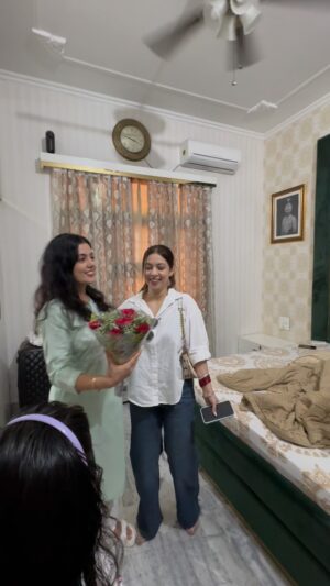sabrina kaur Instagram - Surprise visit ♥️ @gurkirat_randhawa_05 @indersarao01 ♥️🧿