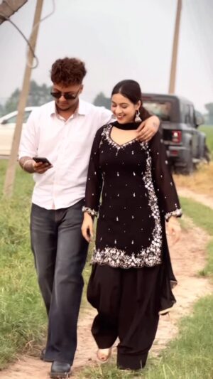 sabrina kaur Instagram - Bhen-bhra 💕🧿