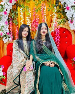 sakina khan Instagram - #mehndi