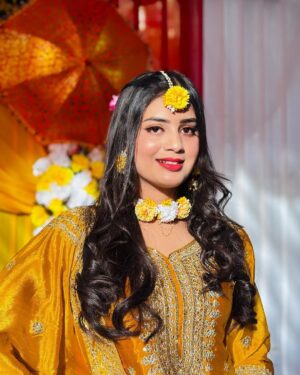 sakina khan Instagram - Haldi ceremony 💛
#haldi #haldiceremony #hadi💛