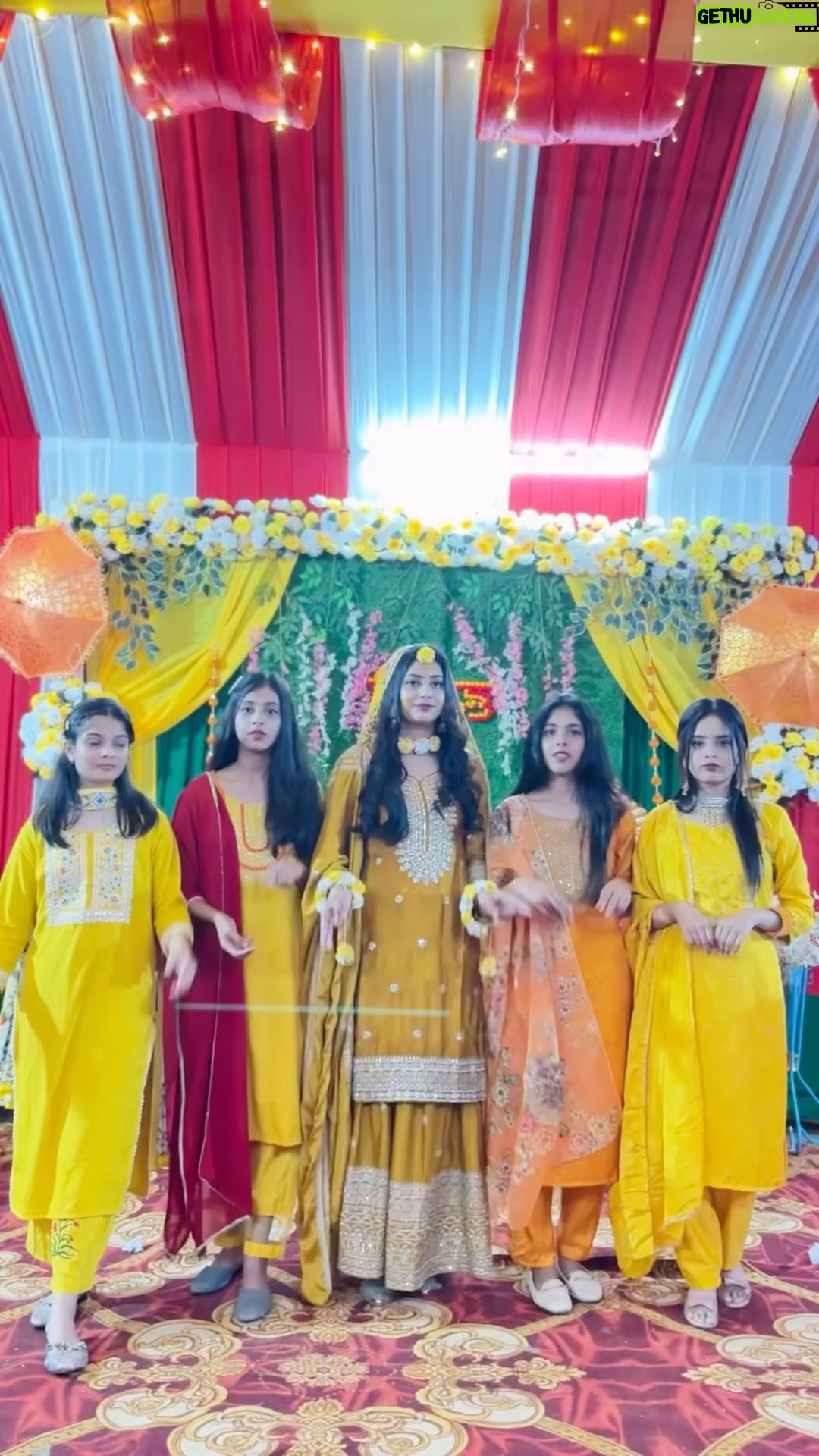 sakina khan - 4.1K Likes - #behan code 
.
.
.
#shadi