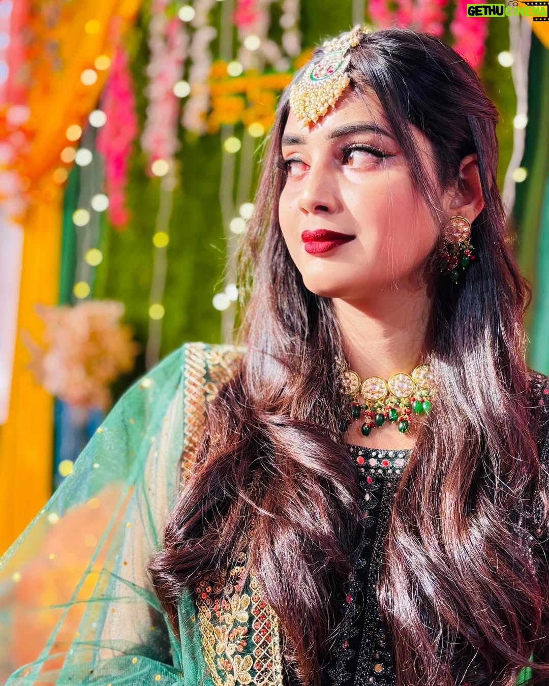sakina khan - 5.2K Likes - #mehndi