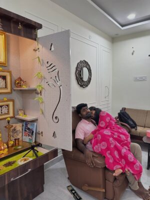 sathya sai krishnan Instagram - Ayudha pooja diaries🤍

✨happy ayudha pooja to all🙏

👗 @jovarsh_boutique 

#happy #ayudhapooja #celebration #enjoy #life #couples #couplegoals❤ #festival #pandiyanstores #pandiyanstorestodayepisode #vijaytv #kurthi #salwar #festivwear #collection #insta #instapic #instalike #instagood