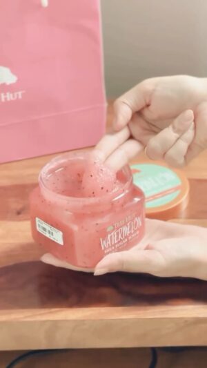 tanaya Gupta Instagram - Obsessed with Tree Hut's Watermelon Scrub ever since I tried it! 🌴 And I'm over the moon😍 Watermelon goodness for a refreshing start, infused with Shea butter and gentle exfoliants that leave my skin visibly smoother and glowing. Perfect for a pampering session! 💆♀️ Get yours now on Amazon India! 🌟
#AmazonBeautyverse2025 #Treehut #treehutindia #AmazonInfluencers #BeautyMeetsUniverse #AmazonBeautyIndia #MakeupMeetsMetaverse #BeautyEventOfTheYear #ShopOnAmazon