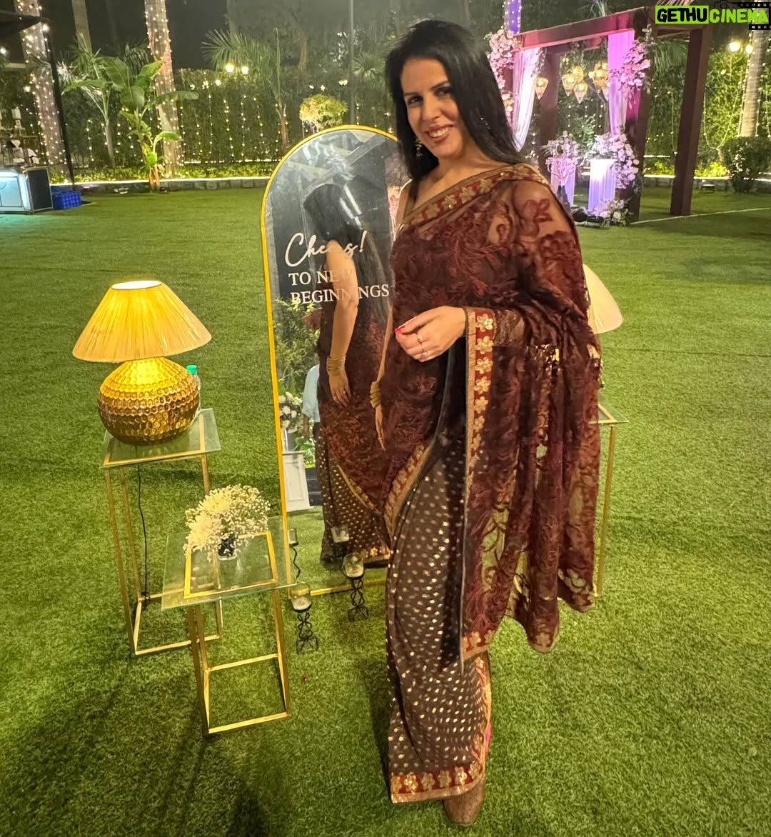 tania suri - 3 Likes - Dil hai chota sa ❣️ 
#sareelove 

📷- @jain.avika
