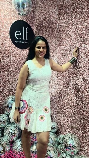 tania suri Instagram - I am not the most makeup friendly person to be honest.. I got to try the @elfcosmetics new foundation at their stall at NykaaLand and was amazed at how easy it is to use and how well it sits on the skin.. it doesn't feel heavy or seem like you have makeup on
Suitably impressed and would like to say that all makeup enthusiasts must give this a try themselves at least once and they might just have a new fave
Thank you to everyone at e.l.f. for taking me through the product range so patiently
📷- @prathaaa125 (thank you for all your help that day)
Video edited by @_.joshua.__
#IamAtNykaaland #Nykaaland2023 #BeautysBiggestPlayground
@mynykaa
@nykaaland
@bookmyshowin
@bookymyshow.live
#ad #collaboration #productreview
