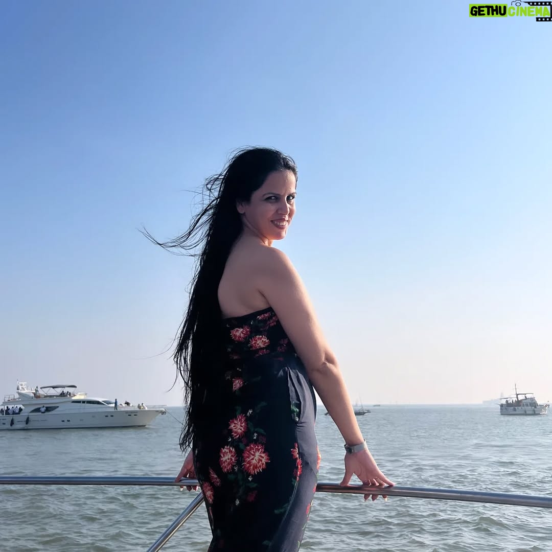 tania suri - 3 Likes - "Coz darling I am a nightmare dressed like a daydream"

#iykyk