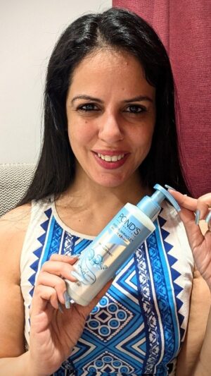 tania suri Instagram - Soft, supple and moisturised skin is now an easy reality thanks to @pondsindia Hydra Miracle Body Gel Lotion
Just one pump is enough to make your skin plump.. want to know why, then watch the video to get all details
You would definitely want to try this amazing product then
#ad #collab #bodylotion #pondshydramiracle #pumpittoplumpit #hydrateyourskin #glowup #miracleshappen