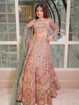 vedika Mehta Instagram - In @jigarandnikitaofficial 💖
Makeup by: @makeupartistshifa
Hair: @vinniehairstylist
Styled by: @princyypatell_