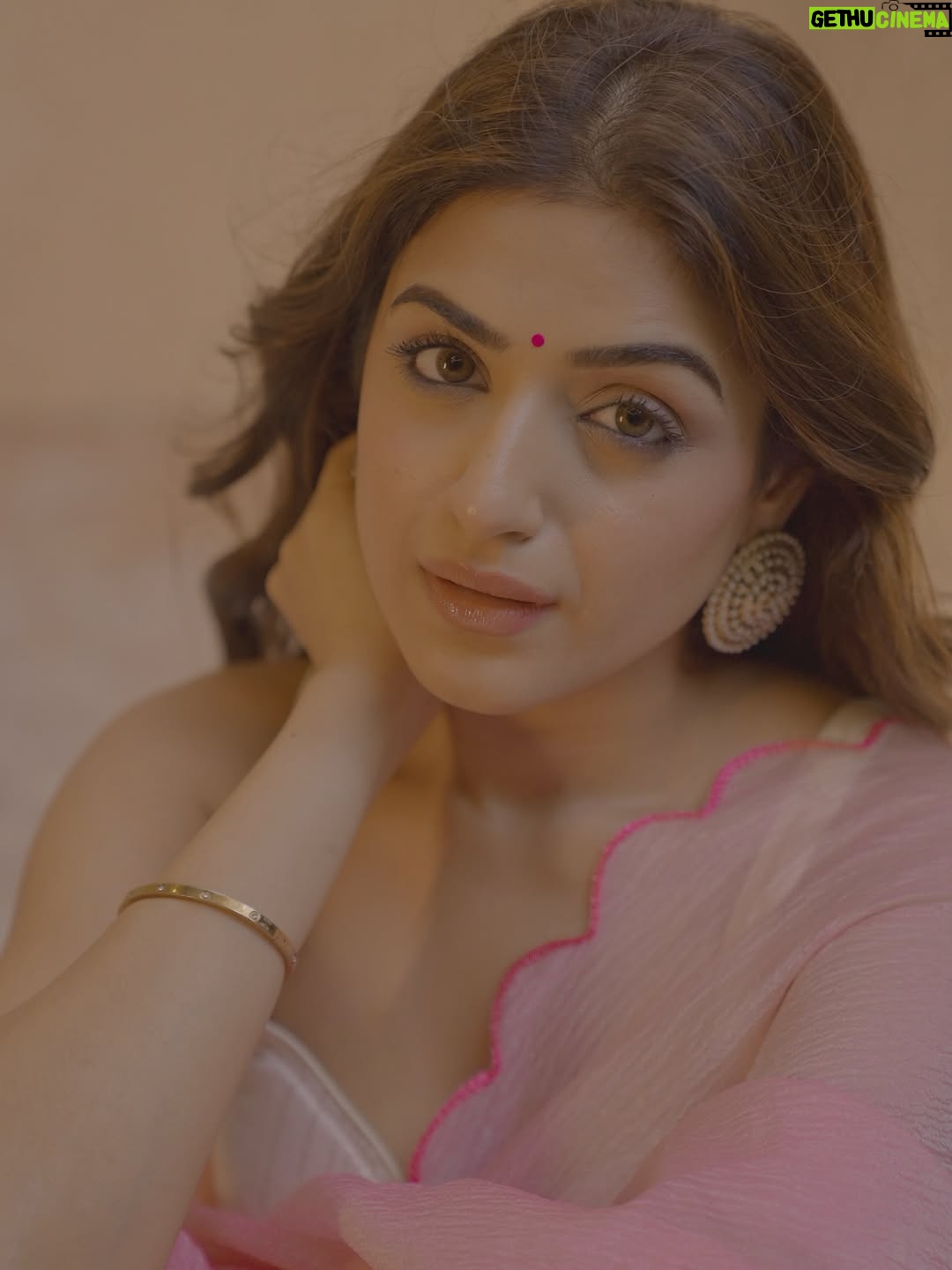 vedika Mehta - 9K Likes - To actually feel how magical this sounds 🎶🪷💕