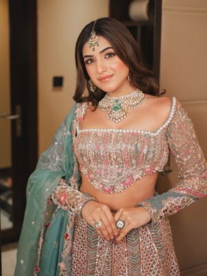 vedika Mehta Instagram - In @jigarandnikitaofficial 💖
Makeup by: @makeupartistshifa
Hair: @vinniehairstylist
Styled by: @princyypatell_