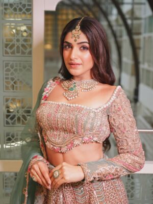 vedika Mehta Instagram - In @jigarandnikitaofficial 💖
Makeup by: @makeupartistshifa
Hair: @vinniehairstylist
Styled by: @princyypatell_