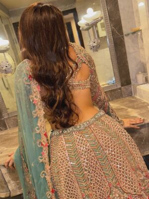 vedika Mehta Instagram - In @jigarandnikitaofficial 💖
Makeup by: @makeupartistshifa
Hair: @vinniehairstylist
Styled by: @princyypatell_