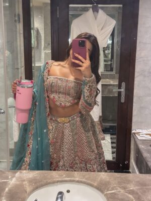 vedika Mehta Instagram - Princess core but make it hydrated 👑🦢✨