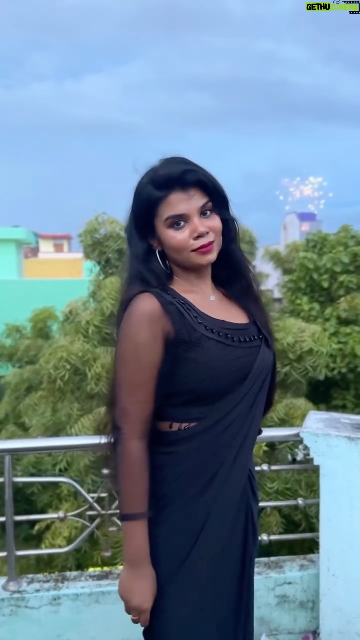Aarthi Chandran - 11.1K Likes - Singari oda Diwali Transition 🪔 😝🙈✨🧨
Choreo by @_dance_room__ 

#transition #mableaarthi 
#makeupaddict #reelsinstagram #reels #makeuptutorial #makeupartist #tamilreels 
 #reels #feelitreelit #reelsinstagram #tamilreels #gowiththetrends #reelsinstagram #love #funny  #grwm #grwmmakeup #transition #diwali #diwalitransition #diwalispecial❤️