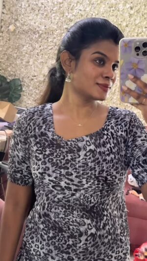 Aarthi Chandran Instagram - Reviews like this has my whole heart ♥️ 🥹🤌🏻 Bridal bookings are open ✨
Dm for enquiries 🎈 package starts from Rs 4,999/-
Get glammed up on your big day 💕💃

#makeupaddict #reelsinstagram #reels #makeuptutorial #makeupartist #tamilreels 
 #reels #feelitreelit #reelsinstagram #tamilreels #gowiththetrend #transition #bridal