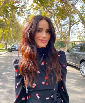 Abigail Spencer Instagram - Friday feels. 🍂 

📷 @claytonhawkins