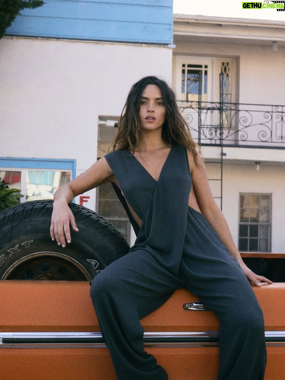 Adria Arjona - 78.2K Likes - Me and my truck for @vogueturkiye thank you @david_roemer 🧡