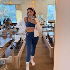 Actress Adriana Fonseca HD Photos and Wallpapers October 2025