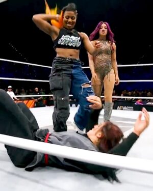 Adrienne Palmer Instagram - @MercedesMone and @AthenaPalmer_FG ambush AEW Women’s World Champion @CallMeKrisStat! 😳

Fright Night #AEWDynamite is LIVE NOW on @TBSNetwork & streaming on @HBOMAXSports!