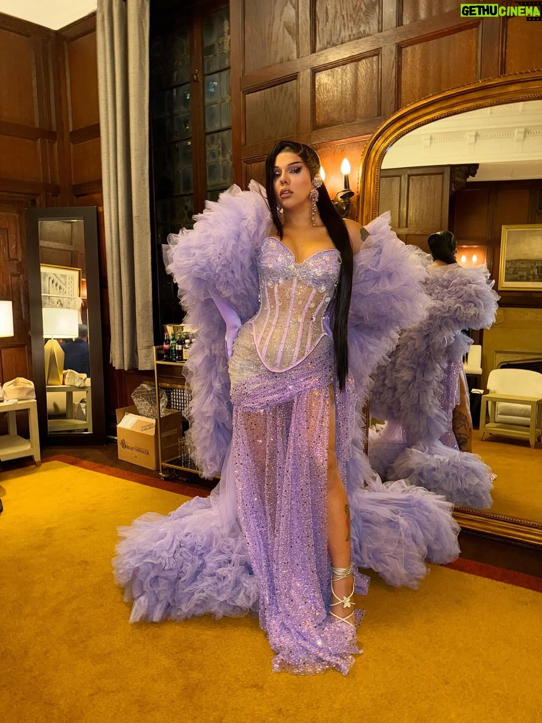 Aja - 41.1K Likes - Name a better mother   son DUO 🤭💖 @shortdarius 

Giving you Espeon Inspired for the GLAAD 40th year anniversary celebration ✨

👗 @daniel_mindiola 
💎 @reikolyn 
💇🏽‍♀️ @omgeewigs 

✨ more stuff to come! ✨🙈