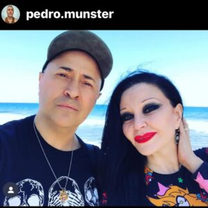 Alaska Instagram - Una parte de mí, la vida entera. Despedirte y recordarte siempre. Familia y amigo. En lo bueno y en lo malo siempre el primero… ¡qué tristeza tan grande! Un agujero imposible de reparar. Dejas tanto amor… adiós AMIGO @pedro.munster. Te quiero infinito.