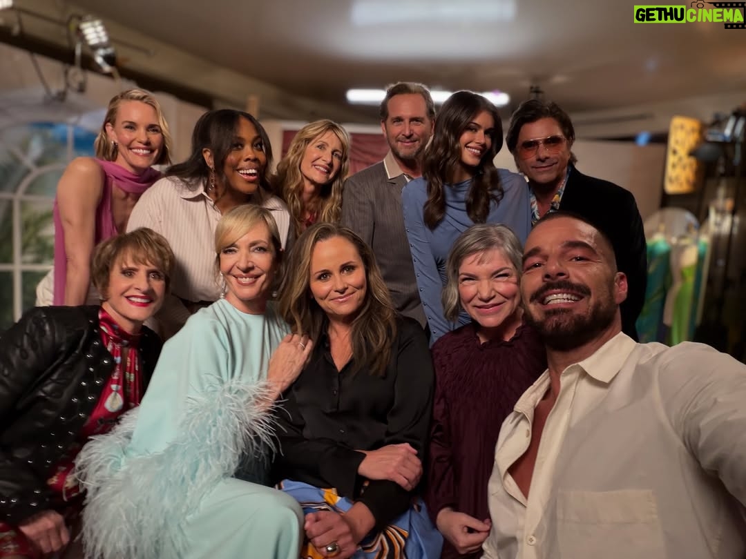 Allison Janney - 35.1K Likes - A Royale selfie series. 🌴 

#palmroyale Season 2… November 12th! @appletv