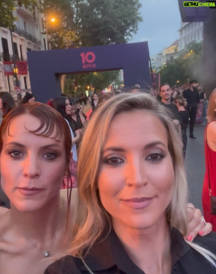 Ana Fernández - 44.9K Likes - Feliz aniversario @netflixes !! 

Vuestras Chicas del Cable no podíamos faltar! Aterrizamos con vosotros, conectamos corazones , abrimos paso a todo lo que estaba por llegar y nos fuimos a lo grande ! Gracias a toda la gente que nos demuestra tanto cariño ❤️

Total look de @maxmara 
Sandalias @ricagno_ 
Joyas @carreraycarrera_official 
Estilismo de la genia @capelliercapellier 
Makeup&hair @gabriel_llano @narsissist 

Equipazo de @carcelen_mgmt @jorgemelia