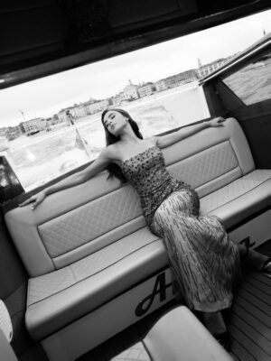 Andria Tayeh Instagram - Honored to celebrate cinema at the Venice Film Festival with my @armanibeauty family🤍✨

#armaniprivehautecouturefragrance #ArmaniMakeup #Venezia82