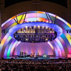 Angélique Kidjo Instagram - 💃🏿🎻 ♥️About last night! ♥️🎻💃🏿
#sarabandeafricaine at the @hollywoodbowl  with @yoyoma 
📸 by Elizabeth Asher, provided courtesy of the LA Phil. // @elizabethasherphoto 
@david_donatien @thierryvatonofficiel @magatte_fall_official @sinkane @maryjanemarcasiano @kimeradesign