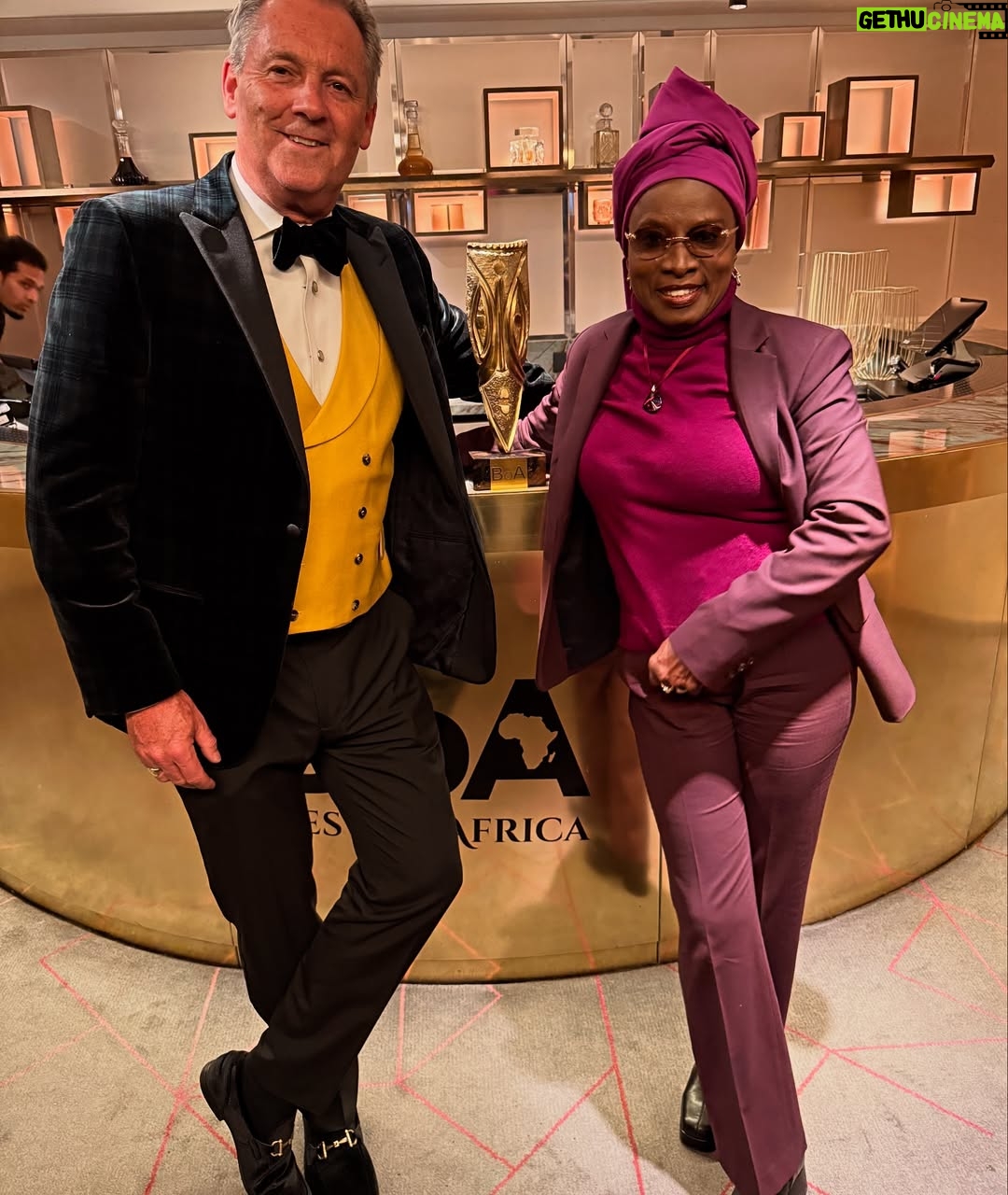 Angélique Kidjo - 5.7K Likes - 🏆🥰A night to remember: receiving The BEST OF AFRICA Lifetime Achievement Award from @boa_awards yesterday !!!!🥰🏆
Hosted by the crazy @comeddiekadi with fellow nominee maestro @ozwald_boateng and my friends @awilolongomba and David Ferguson. Thanks to everyone at Best Of Africa!