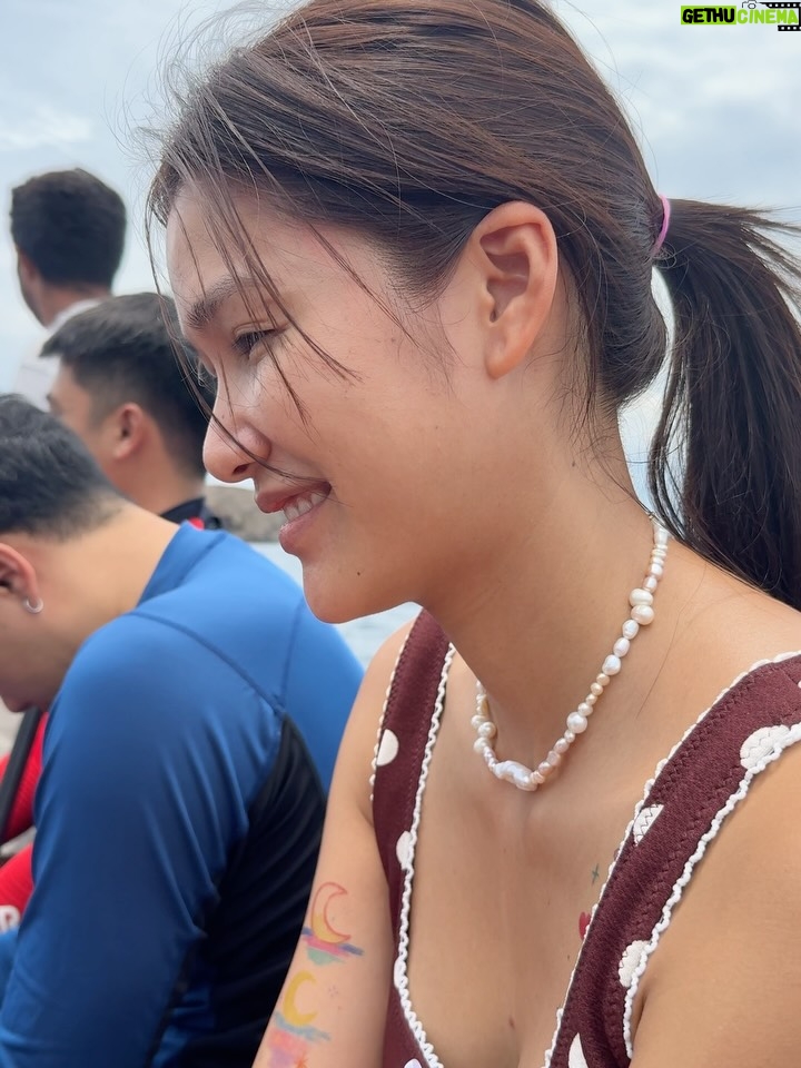 Aniporn Chalermburanawong - 36.5K Likes - ในที่สุดก็หลอกล่อพี่แนทมาดำน้ำได้อีกรอบ5555 รอบนี้อนิไม่ตุ้บดำน้ำได้สวยเลยดีใจ!!🧜🏼‍♀️🧜🏼‍♀️🩵✨