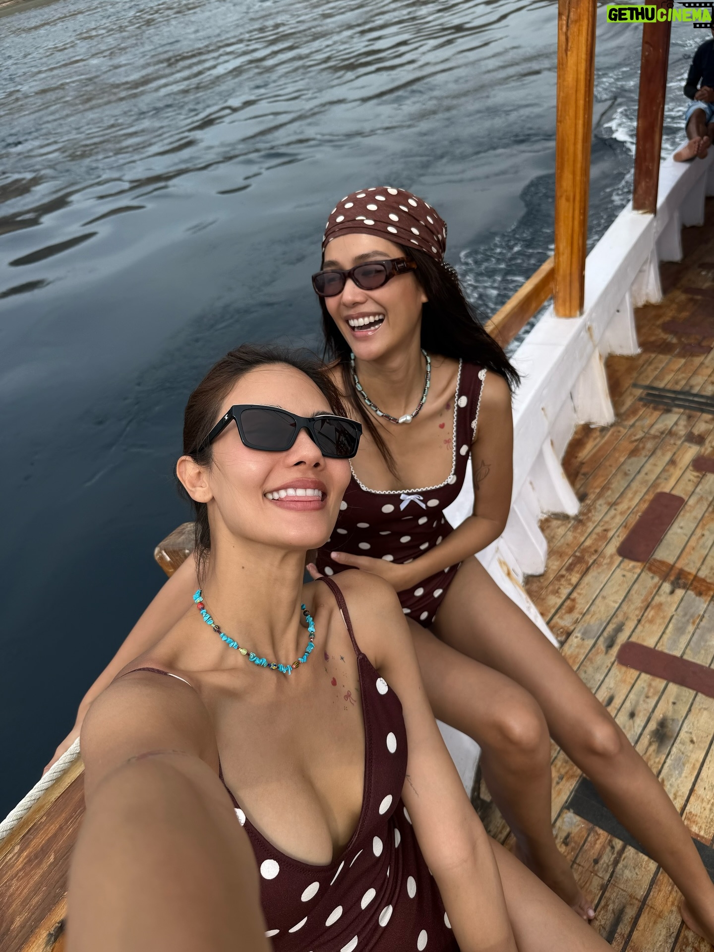 Aniporn Chalermburanawong - 36.5K Likes - ในที่สุดก็หลอกล่อพี่แนทมาดำน้ำได้อีกรอบ5555 รอบนี้อนิไม่ตุ้บดำน้ำได้สวยเลยดีใจ!!🧜🏼‍♀️🧜🏼‍♀️🩵✨