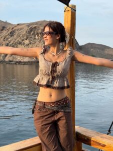 Actress Aniporn Chalermburanawong HD Photos and Wallpapers October 2025