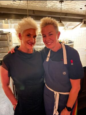 Anne Burrell Instagram - A delicious and delightful evening last night @sohohouse for @cheffalkner ‘s “One Night Only” dinner. SUUUUUUPER yummy with a great group of people. Thank you Chef for the invite and deliciousness!! #theclaxtons #ilovewhatido #luckygirl