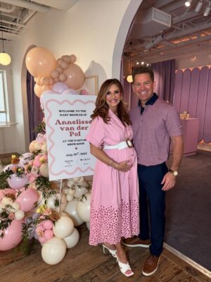 Anneliese Van Der Pol Instagram - Lights, camera, baby! @anneliesevanderpol and @johnnowilson have played plenty of major parts, but nothing tops their newest role: parents! We loved showering them with love (and @aveenobaby goodies) at the Babylist Showroom, surrounded by friends, family, and all the best vibes 👶🛁💜