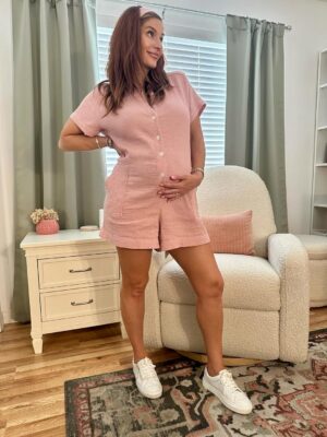 Anneliese Van Der Pol Instagram - Pink is the new black. @hatchgal 🌸
