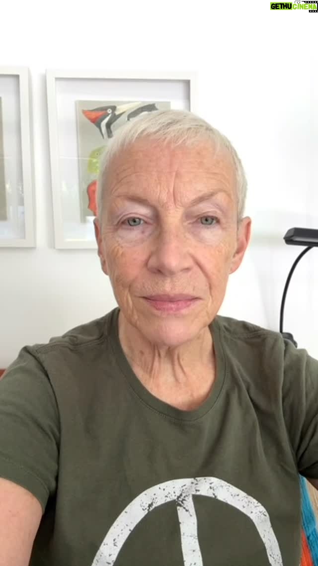 Annie Lennox - 76.2K Likes - Dear Friends, 
Time for the EU to step up and take action. 
If these figures were taking place in any other country I suspect the response would be entirely different! 
#nopeacewithoutjustice